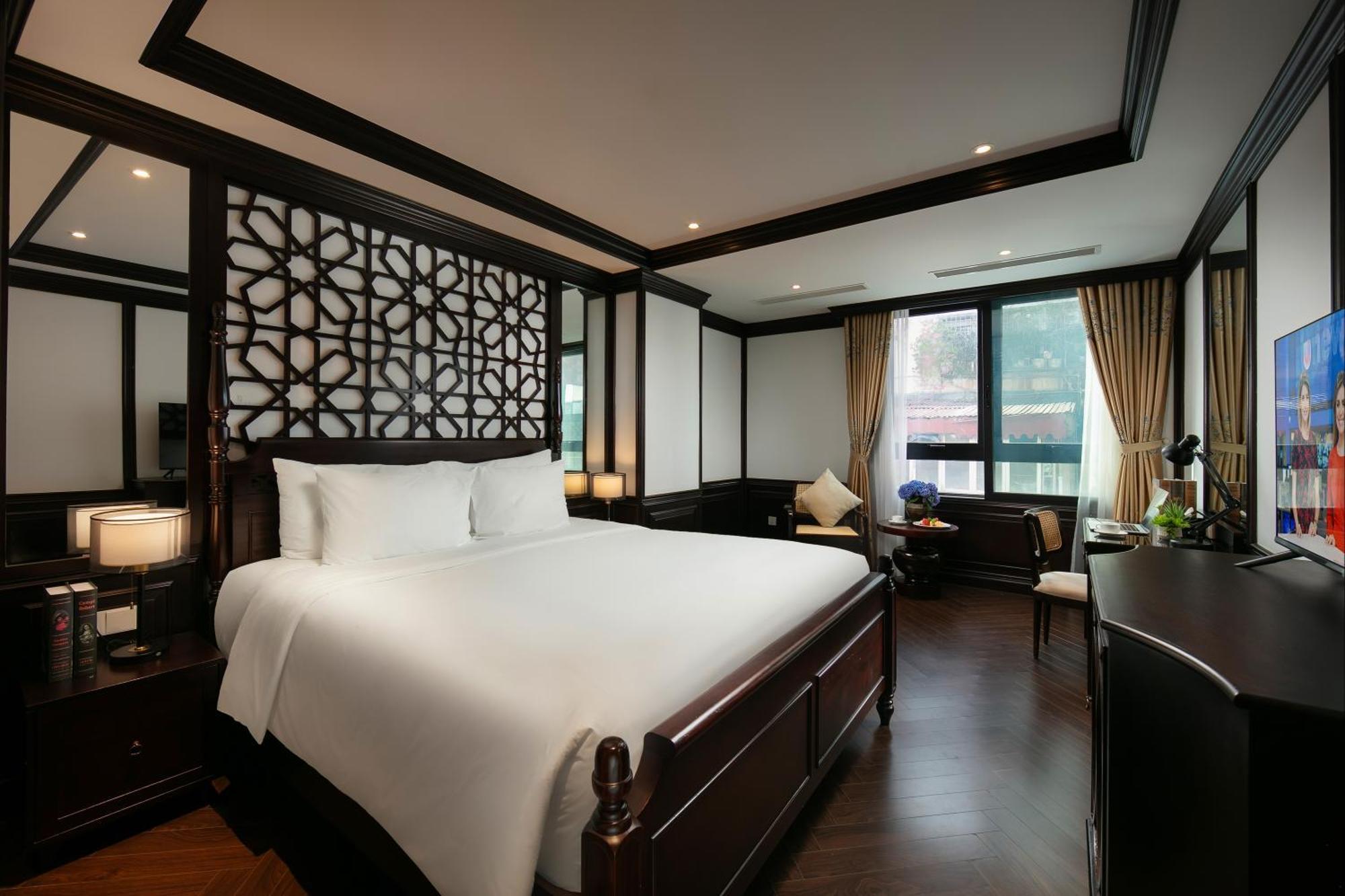 May De Ville Crown Hotel Hanoi Dış mekan fotoğraf Deluxe Room